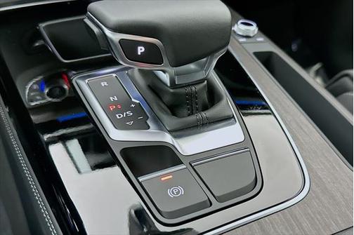 2025 Audi Q5 55 S line Premium Plus