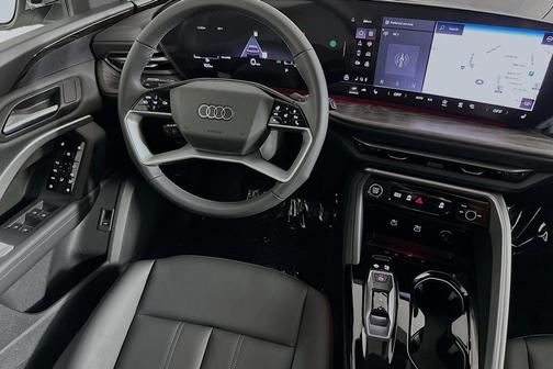 2025 Audi Q5 Premium