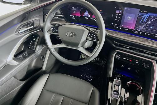 2025 Audi Q5 Premium TFSI quattro S tronic