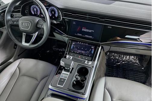 2024 Audi Q7 45 Premium Plus