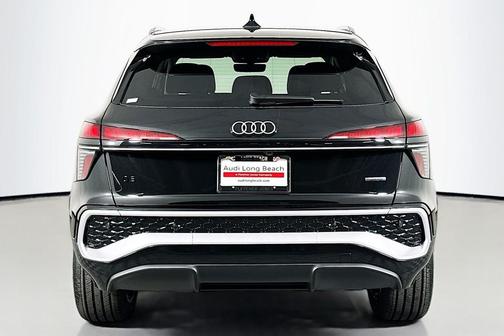 2026 Audi Q3 S line