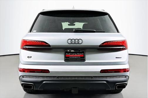 2025 Audi Q7 45 Premium Plus