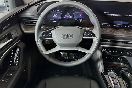 2025 Audi Q5 Premium Plus TFSI quattro S tronic