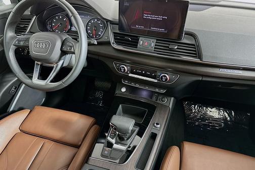2024 Audi Q5 45 S line Premium