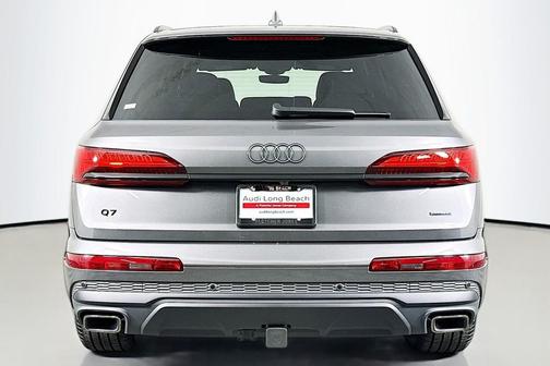 Samurai Gray Metallic 2026 Audi Q7 55 Premium Plus