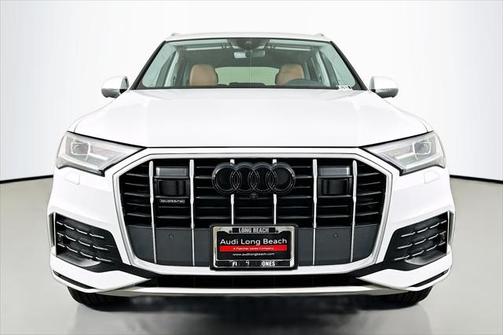 2022 Audi Q7 45 Premium Plus