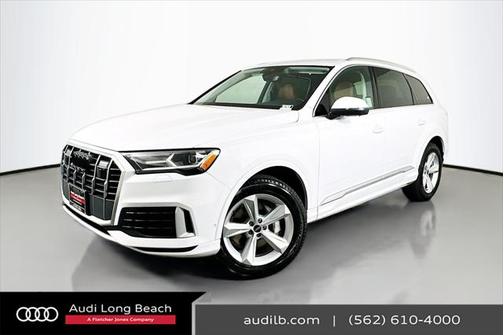 2022 Audi Q7 45 Premium Plus