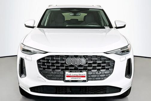 Glacier White Metallic 2025 Audi Q5 Premium Plus TFSI quattro S tronic