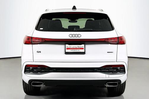 Glacier White Metallic 2025 Audi Q5 Premium Plus TFSI quattro S tronic