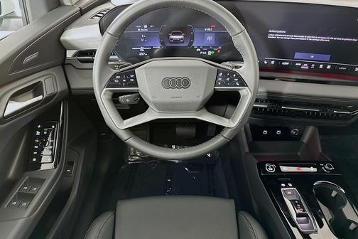 2025 Audi Q6 e-tron Premium Plus quattro