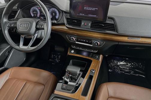 2022 Audi Q5 45 S line Premium Plus