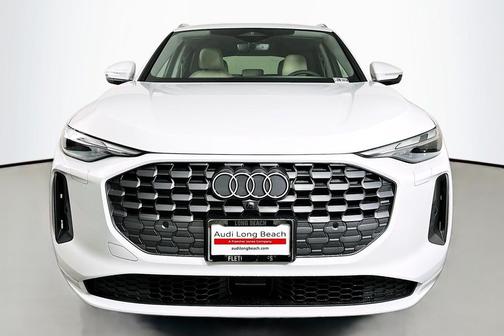 2025 Audi Q5 Premium