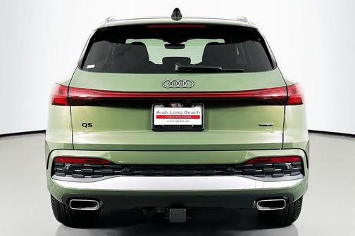 District Green Metallic 2025 Audi Q5 Premium Plus TFSI quattro S tronic