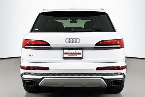 2025 Audi Q7 55 Premium Plus