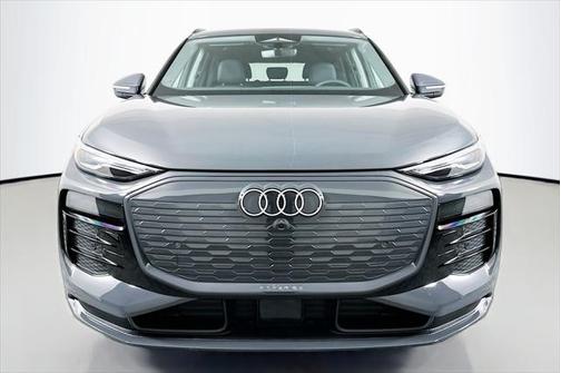 2025 Audi Q6 e-tron Premium quattro
