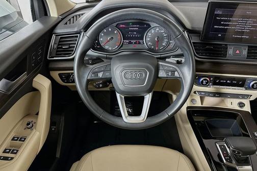 2023 Audi Q5 40 Premium
