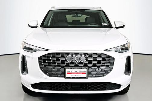 Glacier White Metallic 2026 Audi Q5 Premium TFSI quattro S tronic