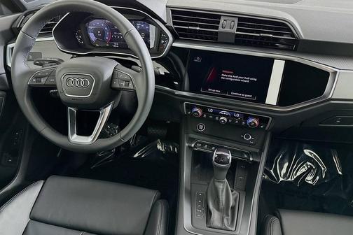 2025 Audi Q3 Premium 45 TFSI S line quattro Tiptronic