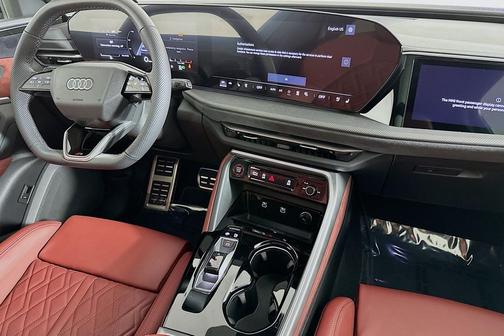 Mythos Black Metallic 2025 Audi SQ5 3.0T Prestige