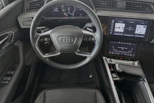 2024 Audi Q8 e-tron Premium Plus