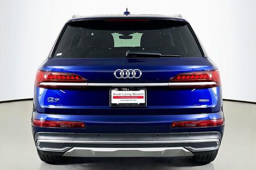 2022 Audi Q7 55 Premium Plus