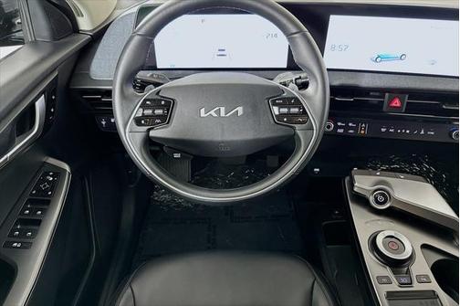 2024 Kia EV6 Light