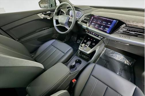2025 Audi Q4 e-tron Premium Plus 55 quattro