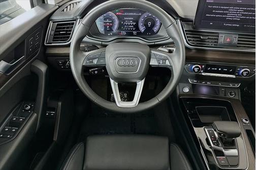 2024 Audi Q5 55 S line Premium