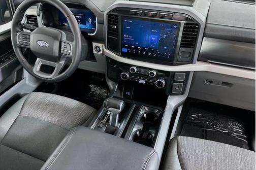 2023 Ford F-150 Lightning XLT