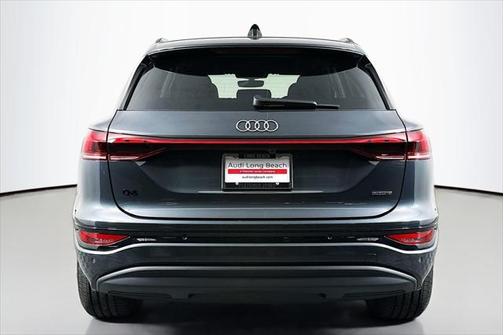 2025 Audi Q6 e-tron Premium Plus quattro