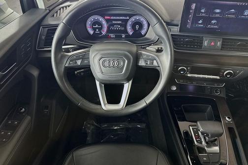 2023 Audi Q5 45 S line Premium Plus