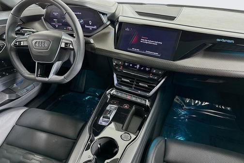 2022 Audi e-tron GT Prestige