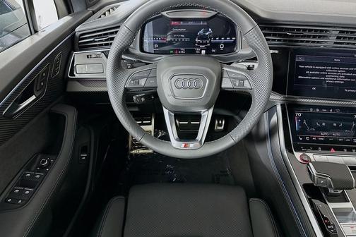 2026 Audi SQ7 4.0T Premium Plus