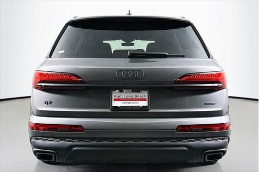 2025 Audi Q7 55 Premium Plus