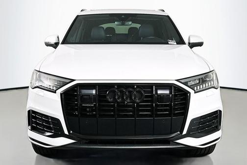 Carrara White 2023 Audi Q7 45 Premium Plus