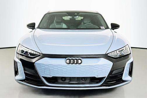 2023 Audi e-tron GT Premium Plus quattro