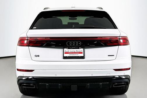 Glacier White Metallic 2026 Audi Q8 55 Prestige