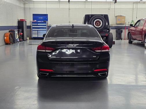 2018 Genesis G80 3.8