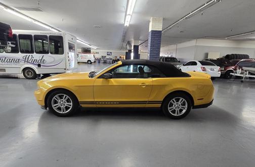 2011 Ford Mustang V6