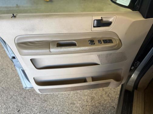 2005 Ford Freestar SEL