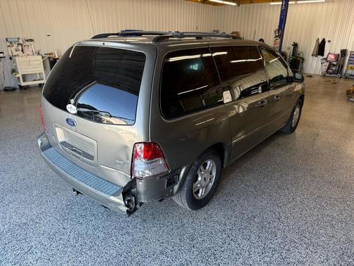 2005 Ford Freestar SEL