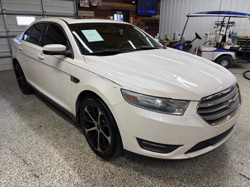 2014 Ford Taurus SEL