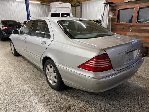 2000 Mercedes-Benz S-Class 4dr Sdn 4.3L