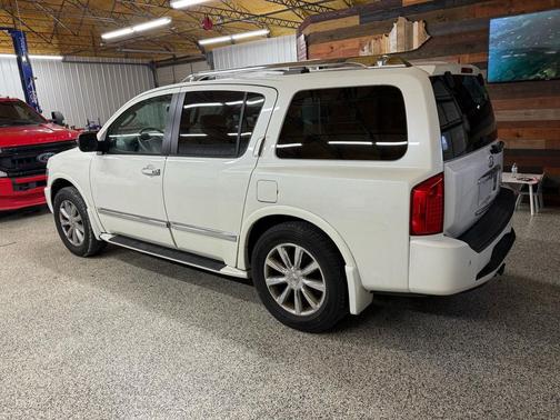 2010 INFINITI QX56 Base