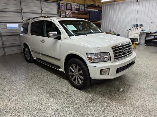 2010 INFINITI QX56 Base