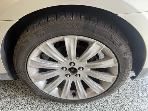 2010 Lincoln MKS Base