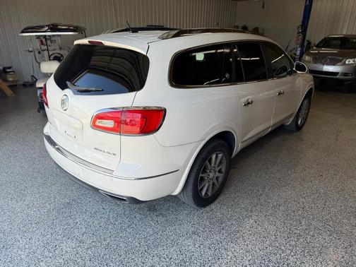White 2015 Buick Enclave Leather