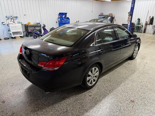 2005 Toyota Avalon Touring