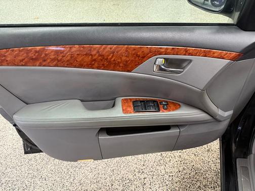 2005 Toyota Avalon Touring