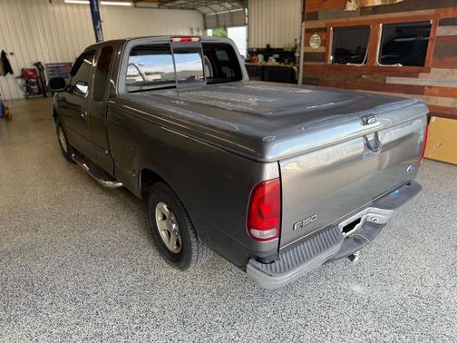 2002 Ford F-150 XLT SuperCab